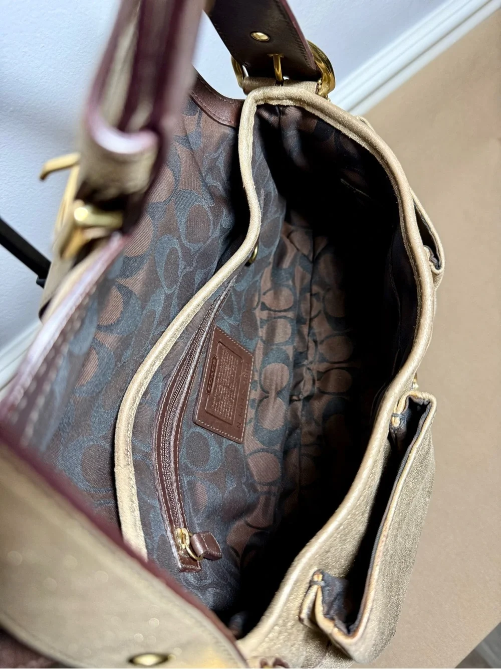 ✨ Rare Vintage Coach Soho Limited Edition Metallic Goat Suede Bag #3663 ✨ - Picture 6 of 8